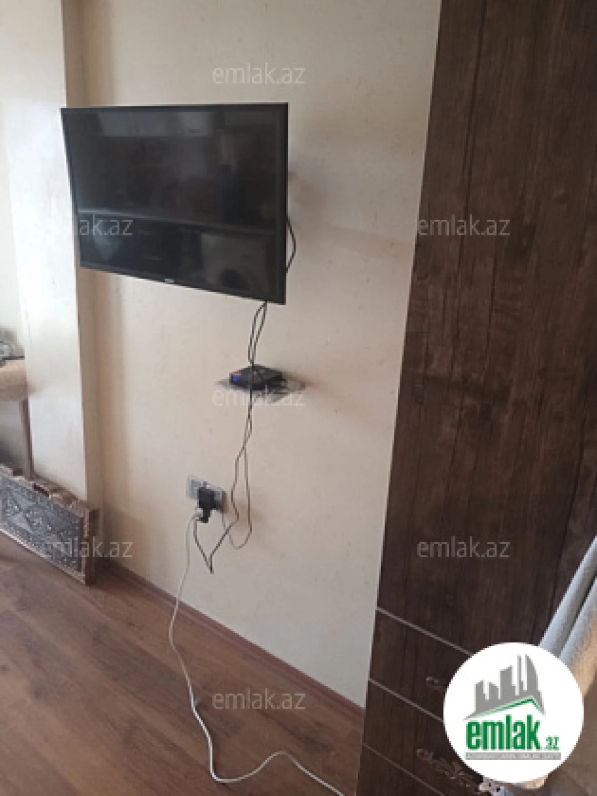 Satılır 1 otaqlı köhnə tikili 40 m²