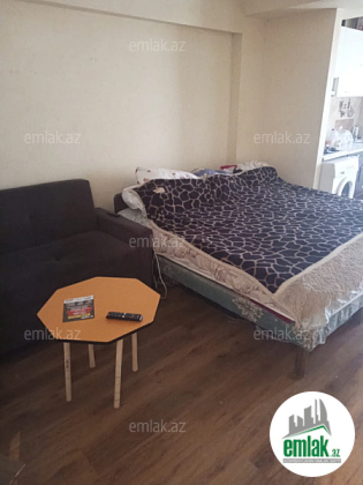 Satılır 1 otaqlı köhnə tikili 40 m²