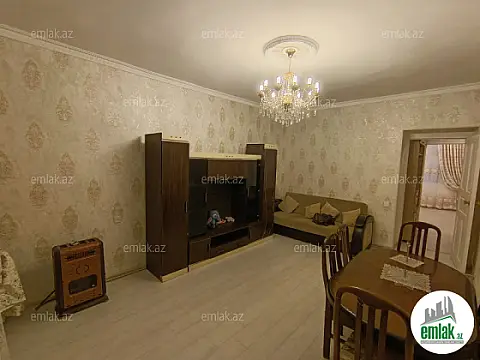 Satılır 2 otaqlı köhnə tikili 65 m²