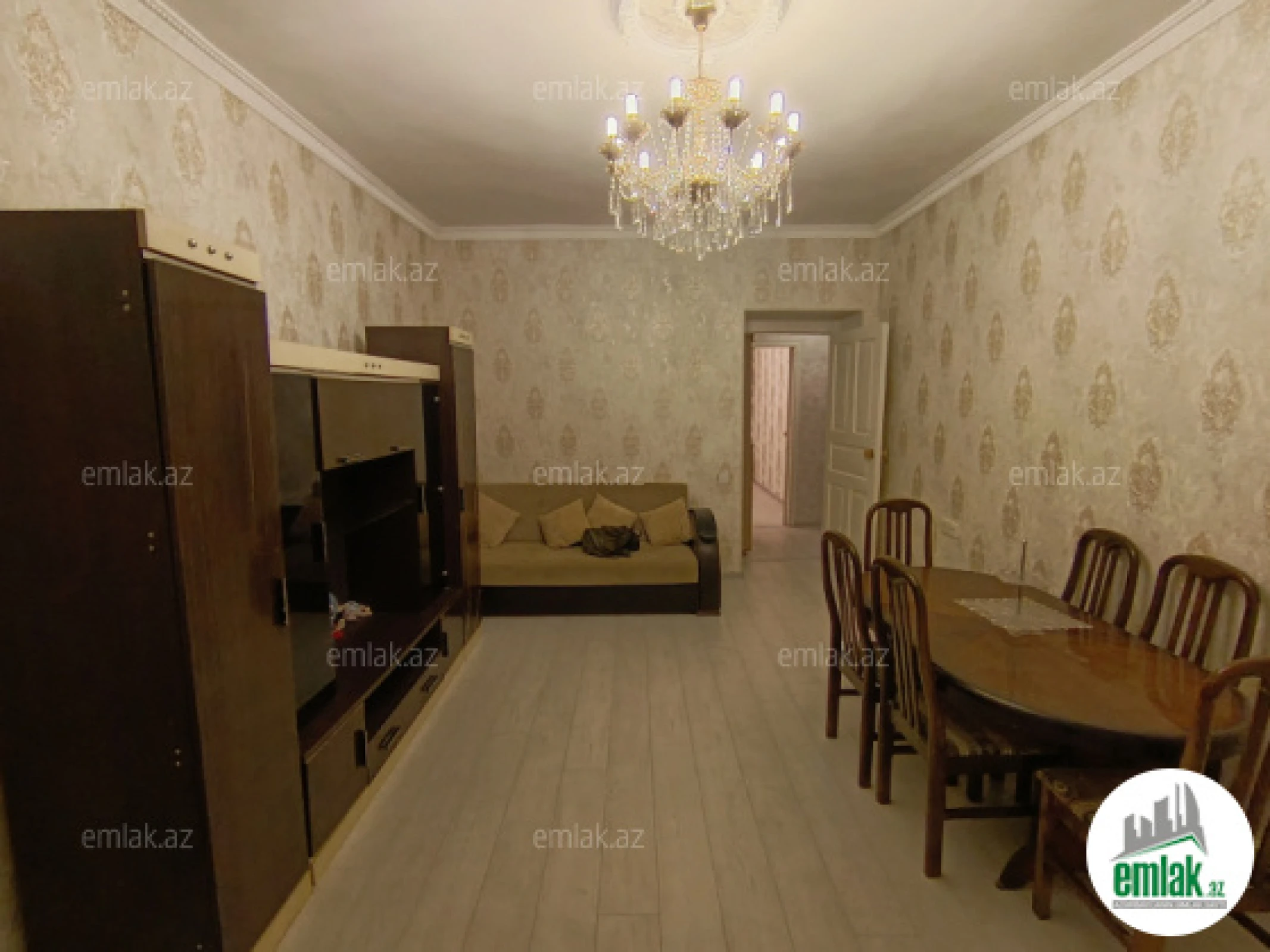 Satılır 2 otaqlı köhnə tikili 65 m²