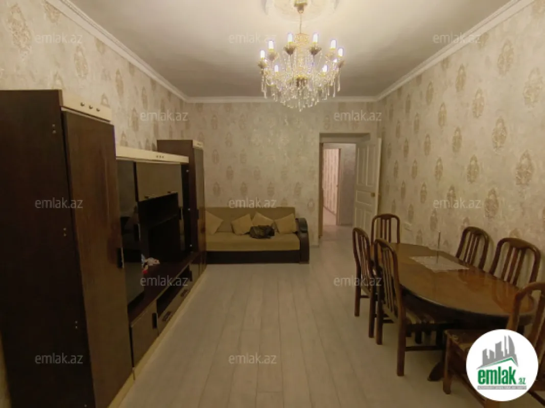 Satılır 2 otaqlı köhnə tikili 65 m²