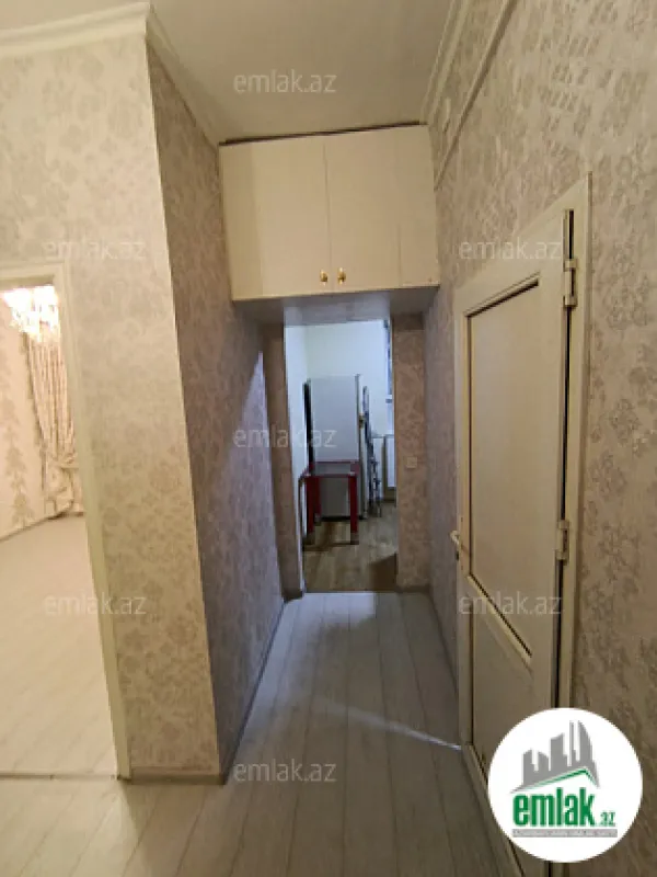 Satılır 2 otaqlı köhnə tikili 65 m²