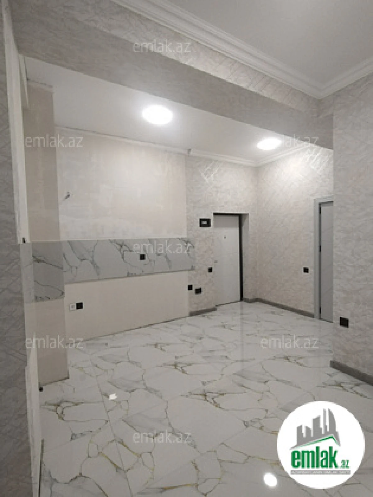 Satılır 2 otaqlı yeni tikili 53 m²