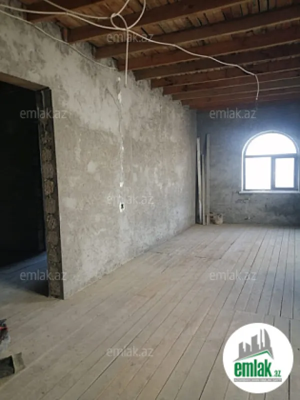 Satılır 5 otaqlı həyət evi 170 m²