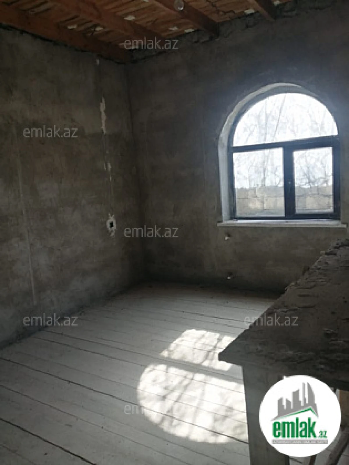 Satılır 5 otaqlı həyət evi 170 m²