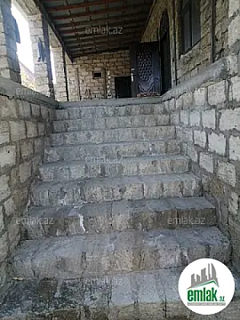 Satılır 5 otaqlı həyət evi 170 m²