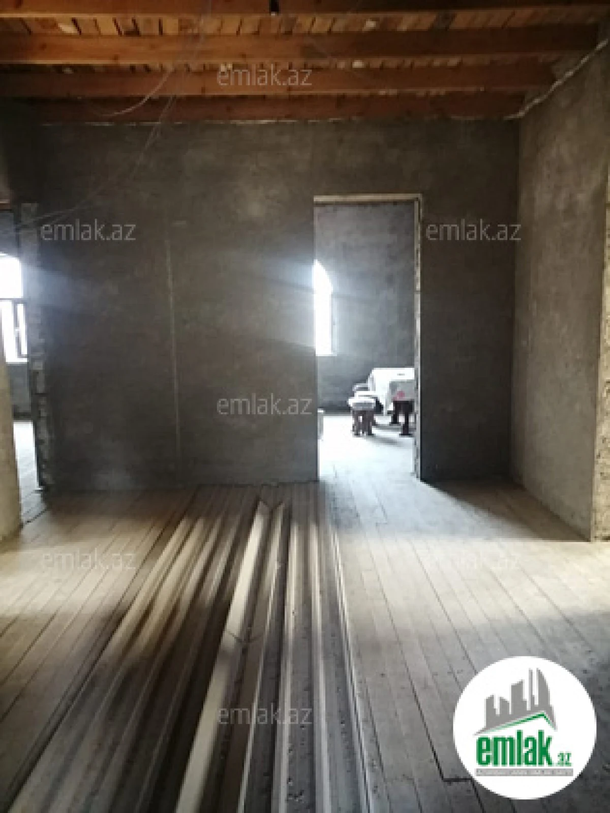 Satılır 5 otaqlı həyət evi 170 m²