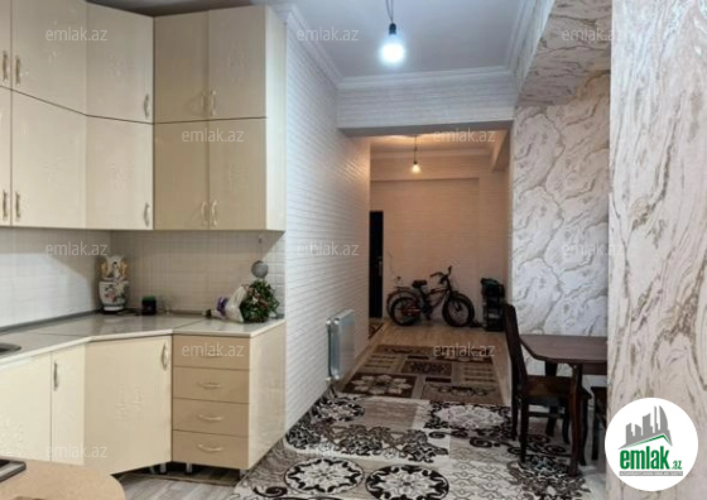 Satılır 3 otaqlı yeni tikili 86 m²