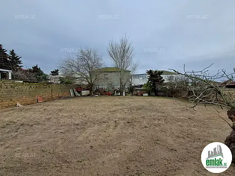 Satılır 8 otaqlı mənzil 1000 m²