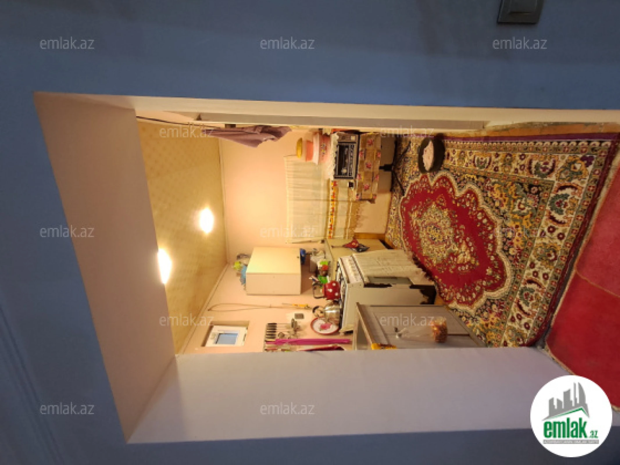 Satılır 8 otaqlı mənzil 1000 m²