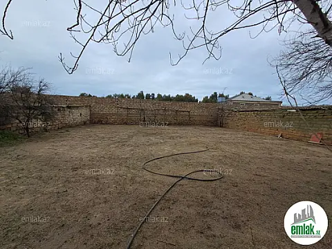 Satılır 8 otaqlı mənzil 1000 m²