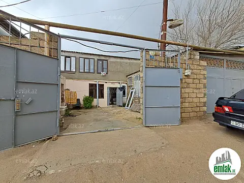 Satılır 8 otaqlı mənzil 1000 m²