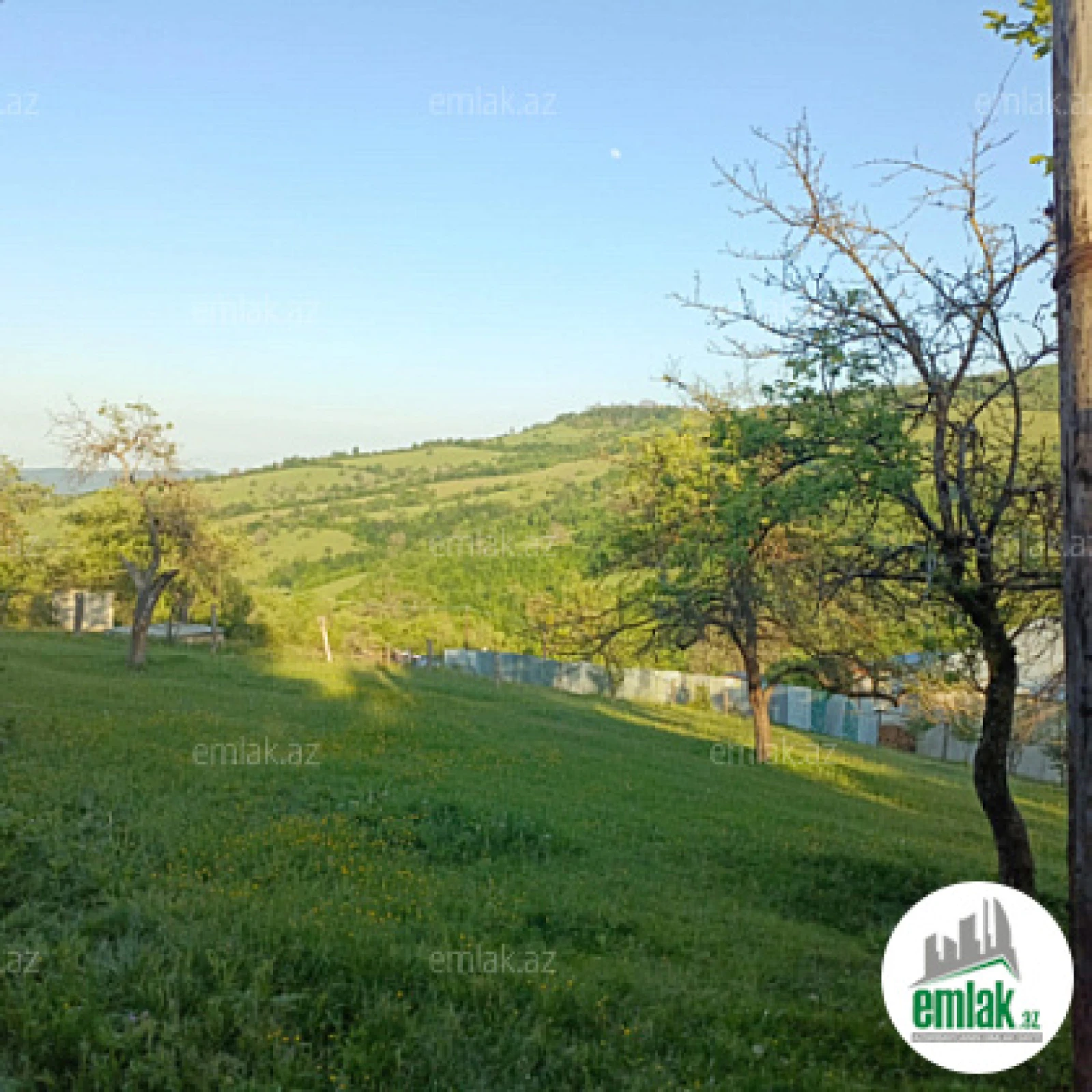 Satılır torpaq sahəsi 12 m²