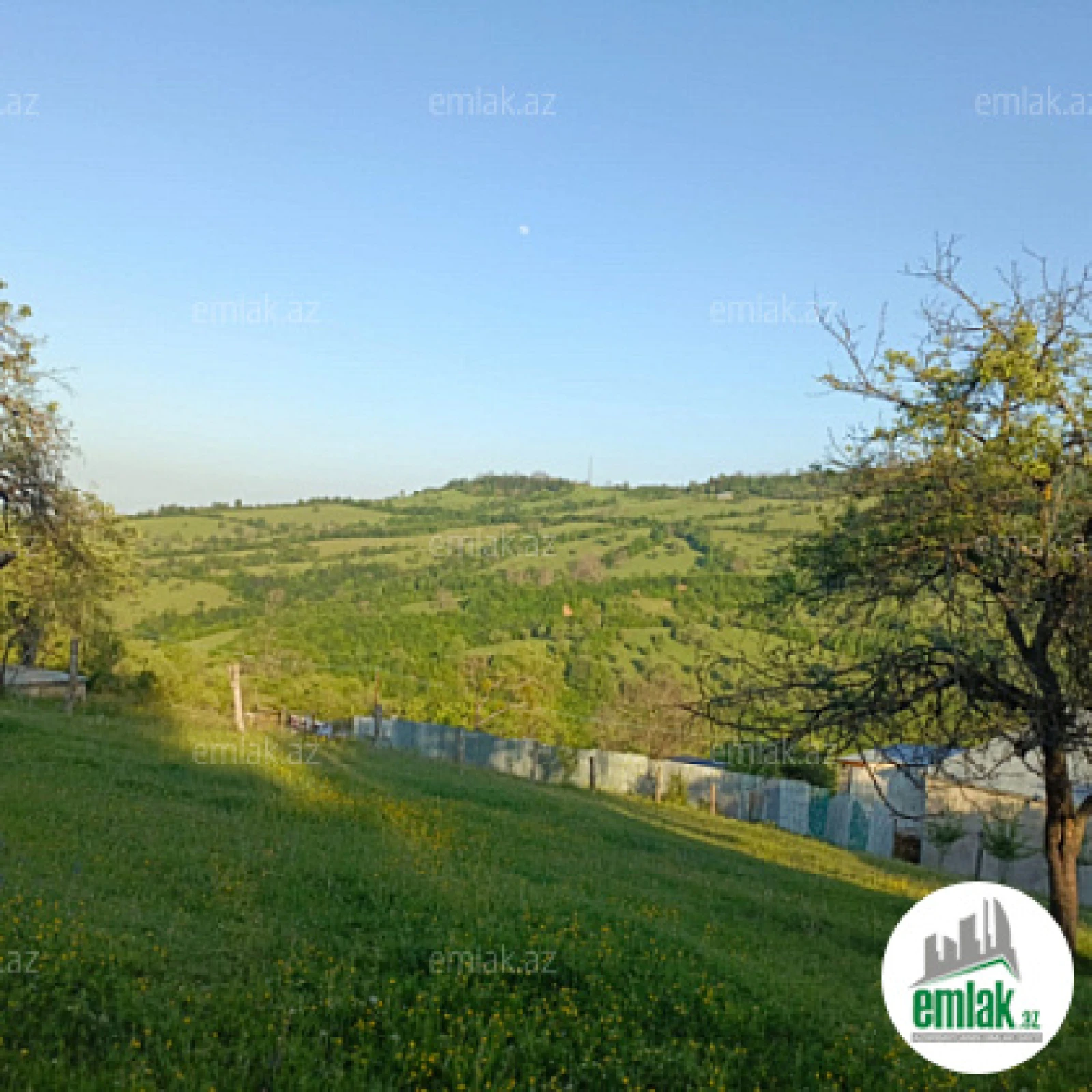 Satılır torpaq sahəsi 12 m²