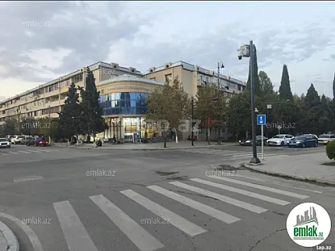 Satılır 4 otaqlı köhnə tikili 90 m² — Bakı 4 otaq 90.00 m²