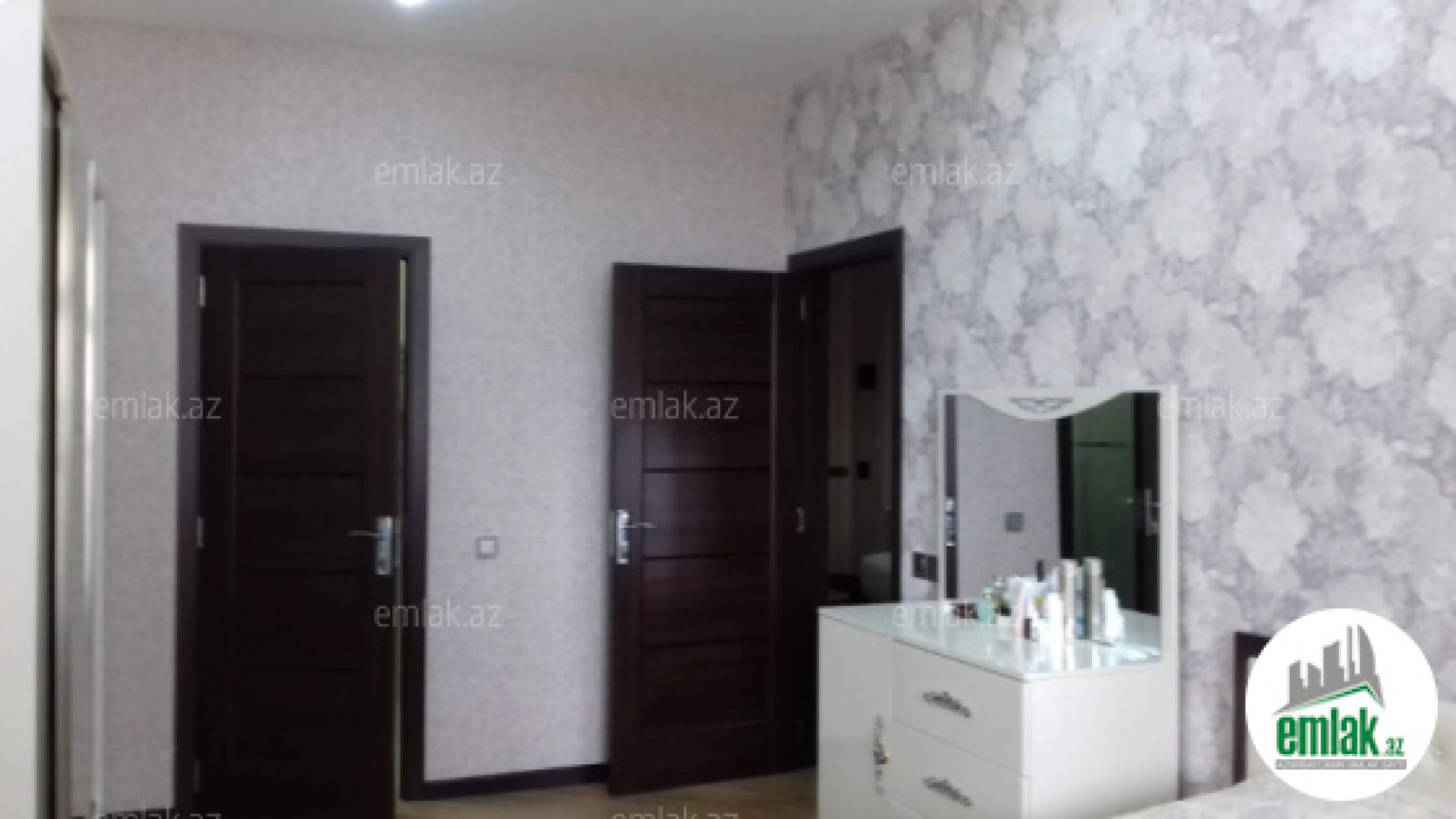 Satılır 4 otaqlı yeni tikili 144 m²