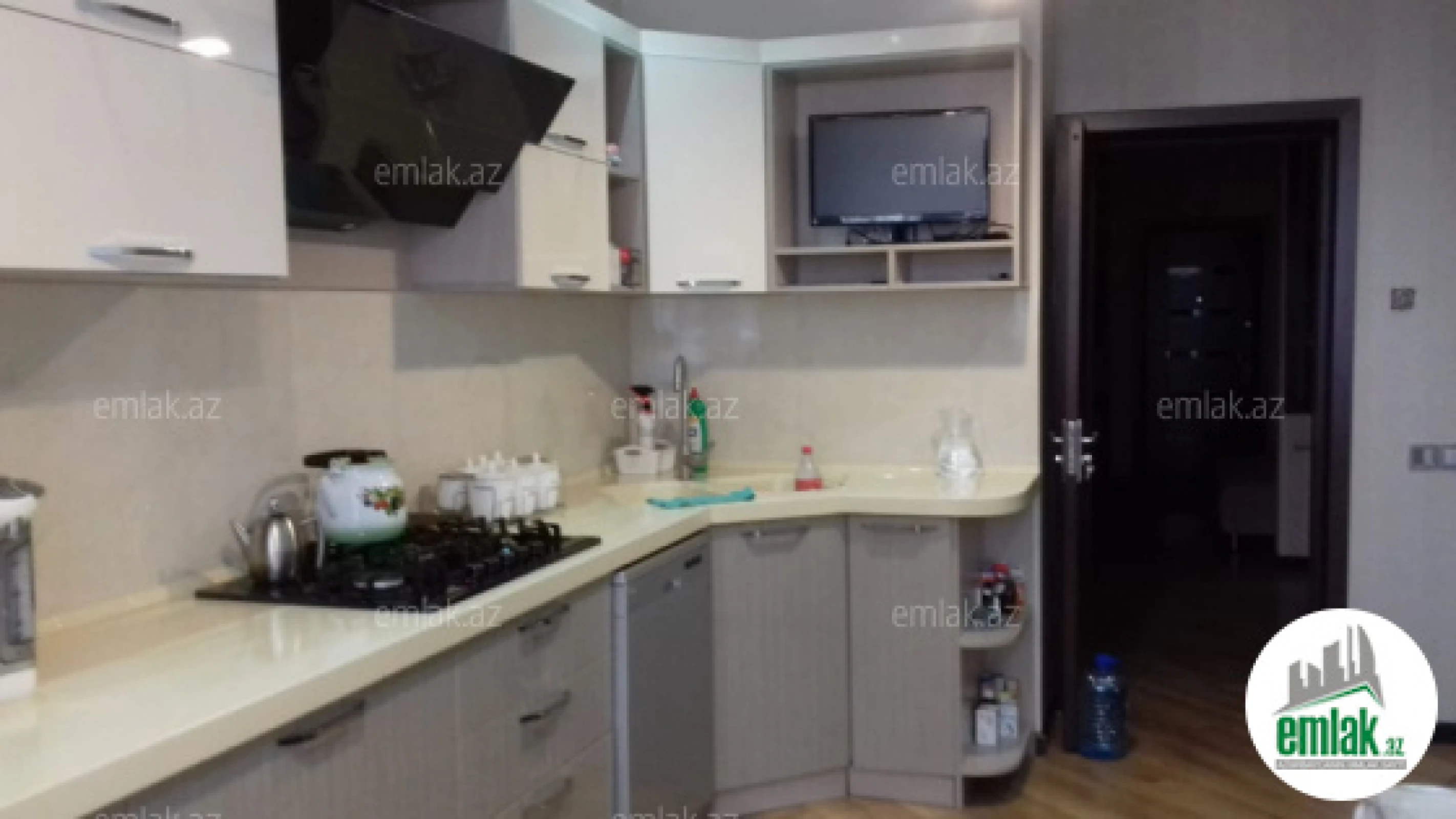 Satılır 4 otaqlı yeni tikili 144 m²