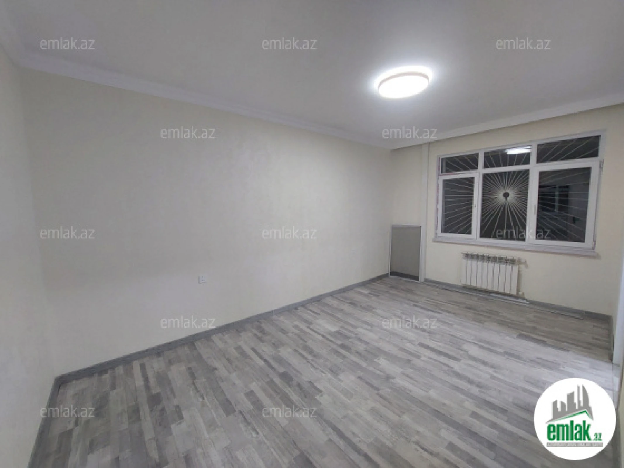 Satılır 2 otaqlı köhnə tikili 50 m²