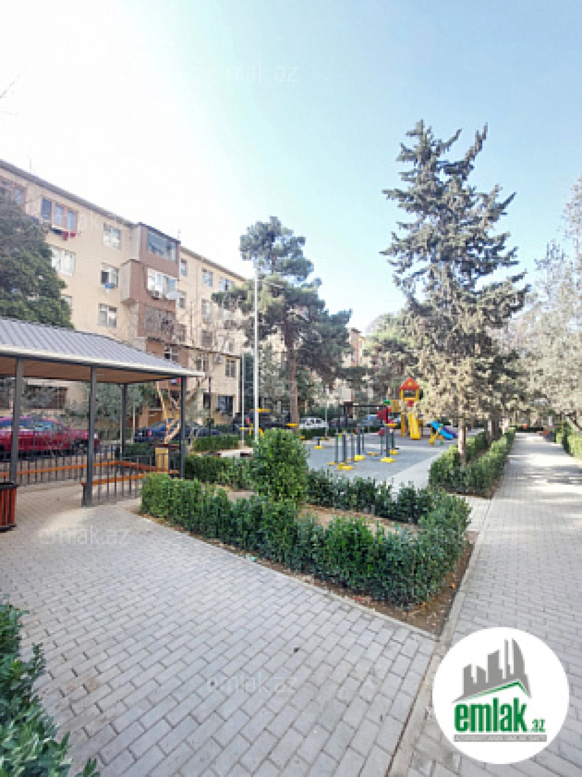 Satılır 2 otaqlı köhnə tikili 50 m²