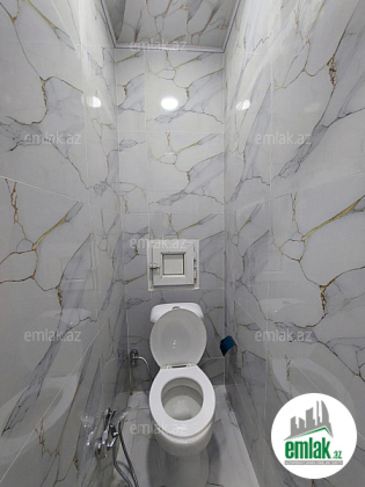 Satılır 2 otaqlı köhnə tikili 50 m²