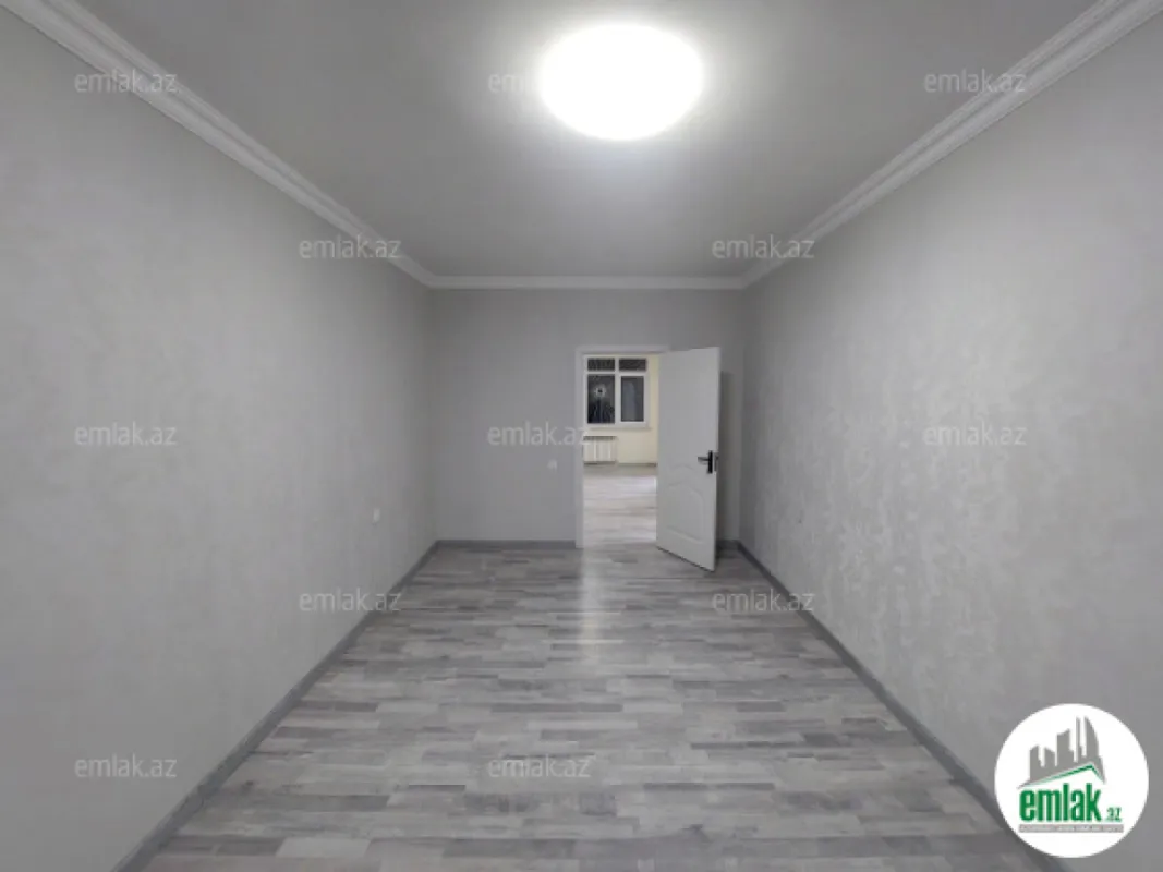 Satılır 2 otaqlı köhnə tikili 50 m²