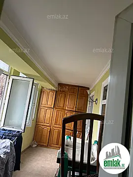 Satılır 5 otaqlı köhnə tikili 110 m²