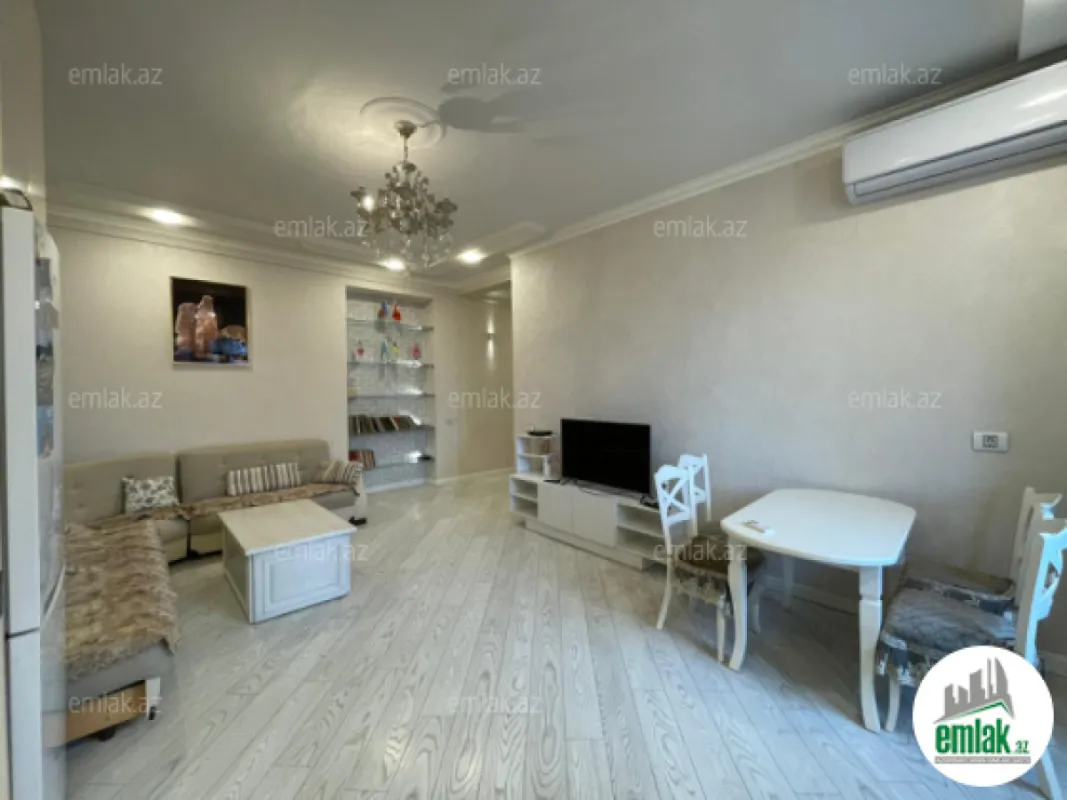 Satılır 2 otaqlı köhnə tikili 53 m²