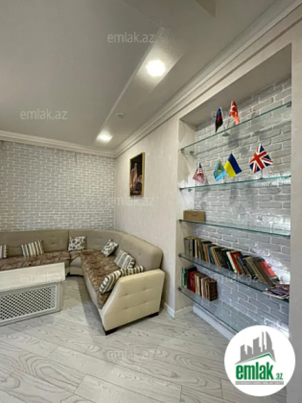 Satılır 2 otaqlı köhnə tikili 53 m²