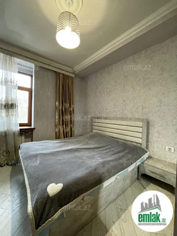 Satılır 2 otaqlı köhnə tikili 53 m²