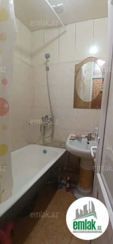 Satılır 3 otaqlı köhnə tikili 61 m²