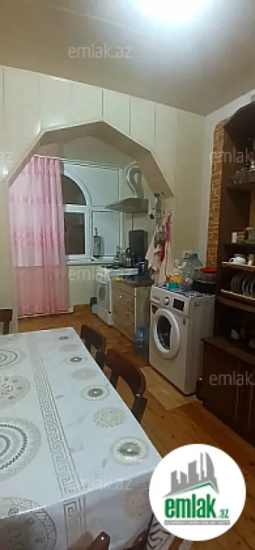 Satılır 3 otaqlı köhnə tikili 61 m²