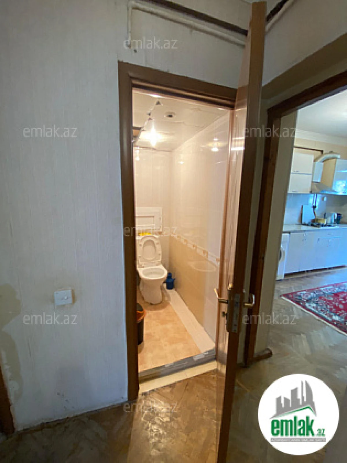 Satılır 4 otaqlı köhnə tikili 110 m²