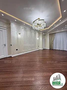 Satılır 3 otaqlı yeni tikili 130 m²