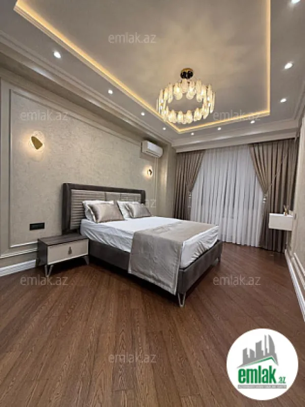Satılır 3 otaqlı yeni tikili 130 m²