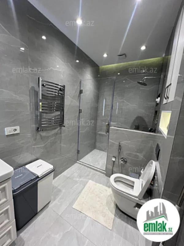 Satılır 3 otaqlı yeni tikili 103 m²