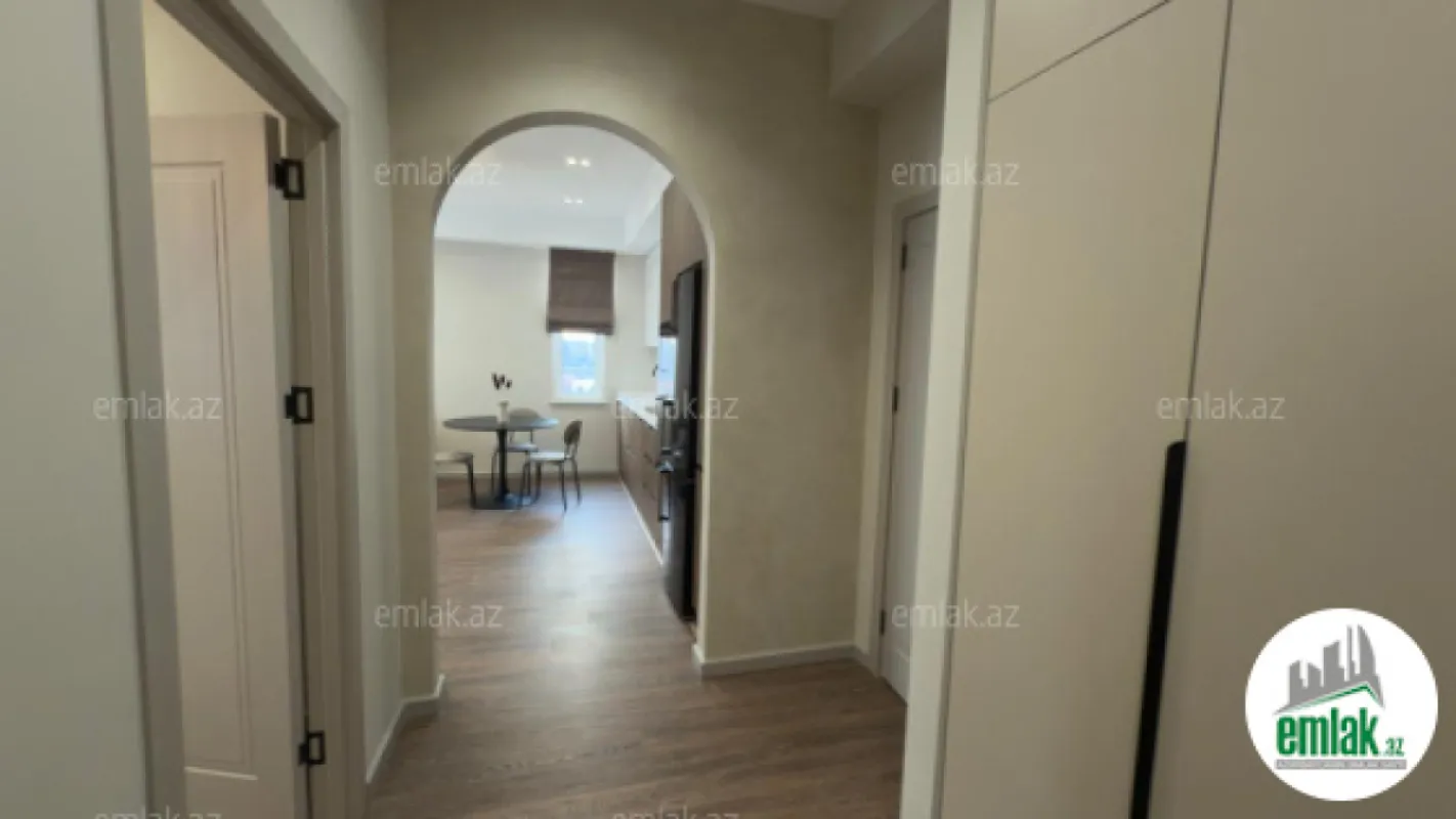 Satılır 2 otaqlı yeni tikili 61 m²