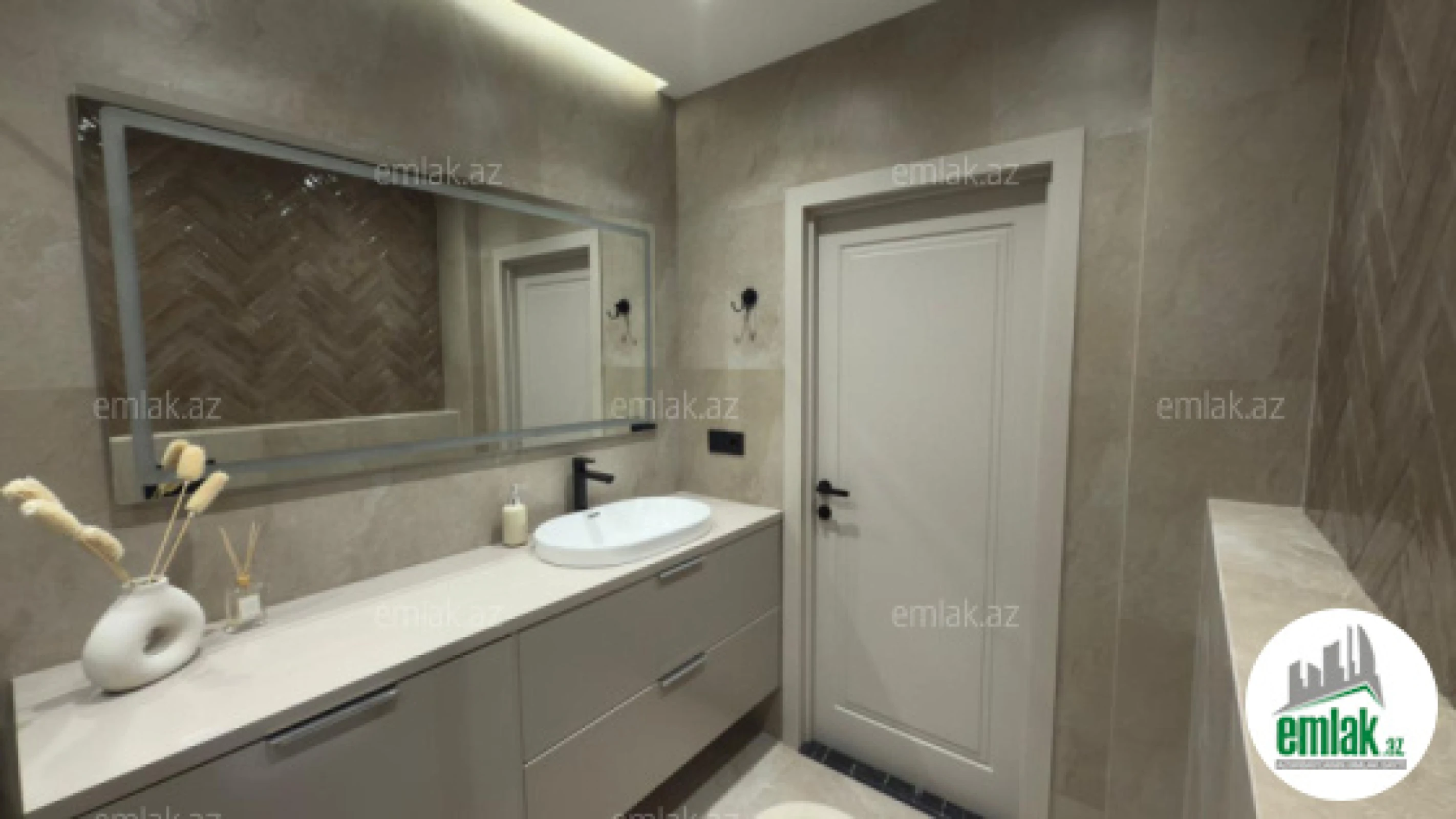 Satılır 2 otaqlı yeni tikili 61 m²