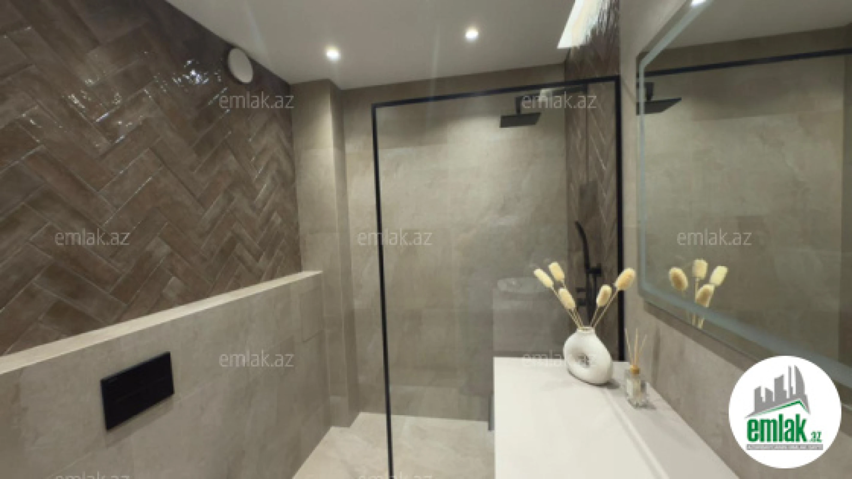 Satılır 2 otaqlı yeni tikili 61 m²