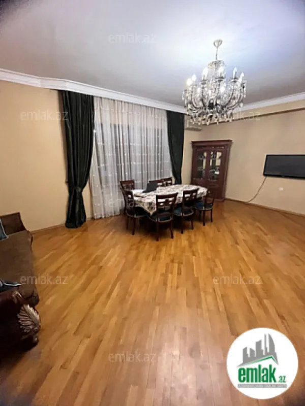 Satılır 4 otaqlı yeni tikili 192 m²