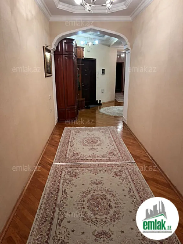 Satılır 4 otaqlı yeni tikili 192 m²