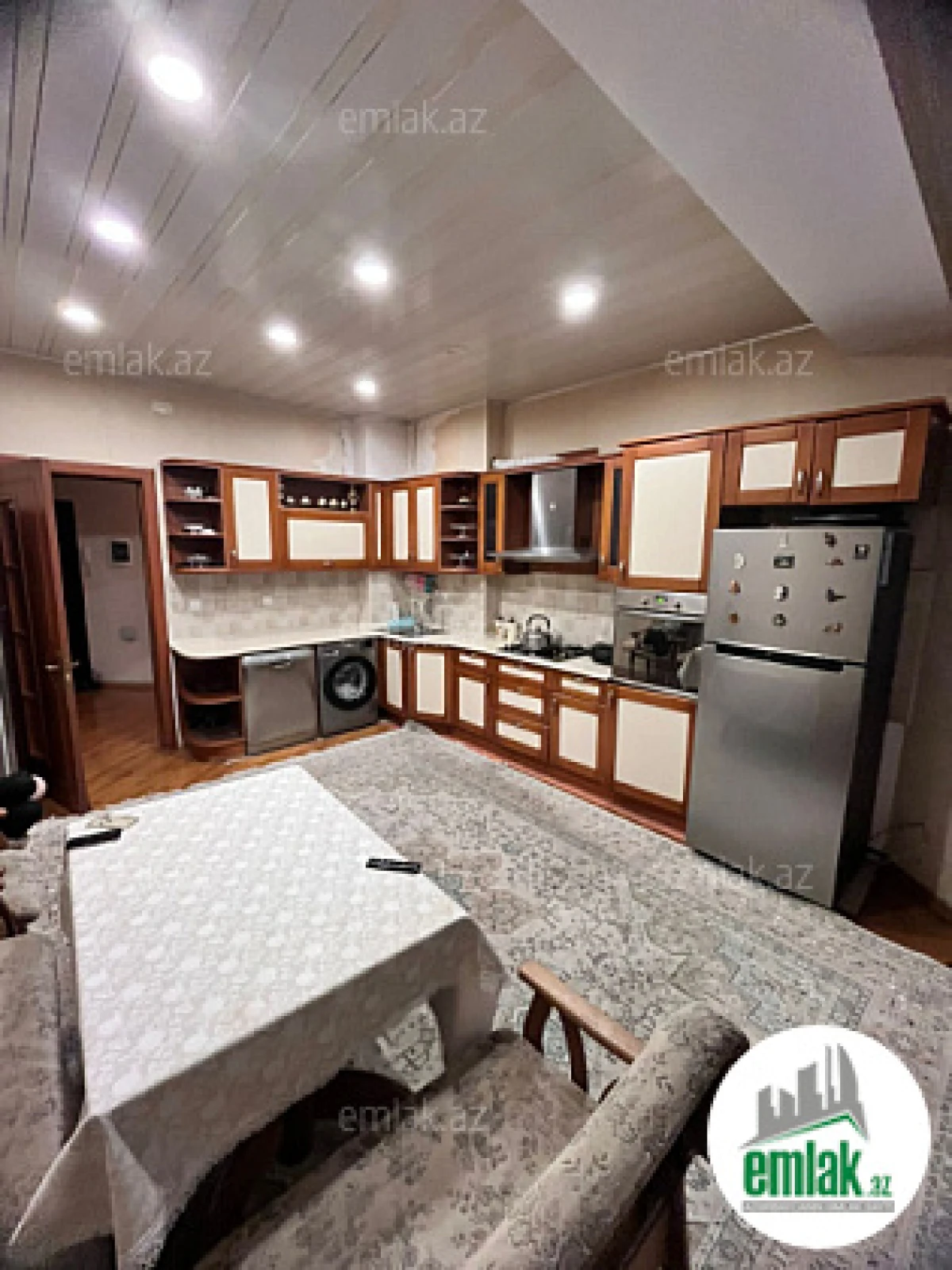 Satılır 4 otaqlı yeni tikili 192 m²