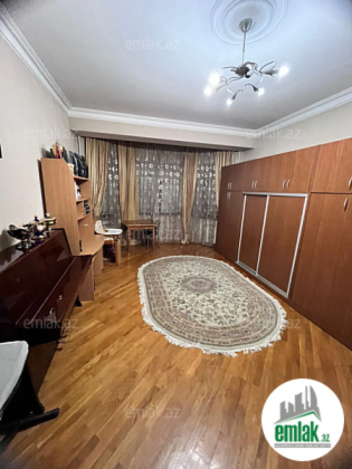 Satılır 4 otaqlı yeni tikili 192 m²