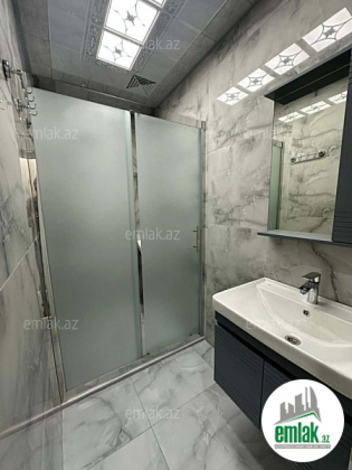 Satılır 3 otaqlı köhnə tikili 65 m²