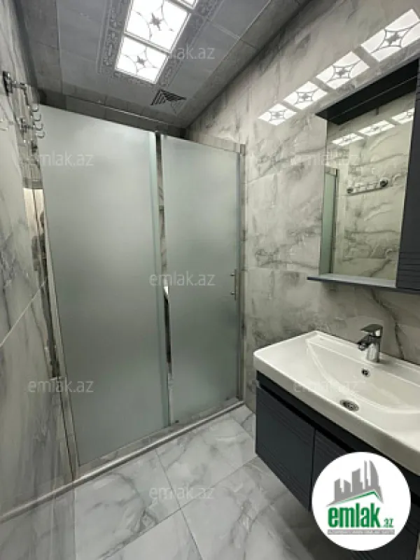 Satılır 3 otaqlı köhnə tikili 65 m²