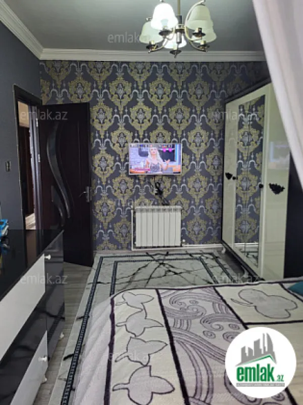 Satılır 3 otaqlı köhnə tikili 80 m²