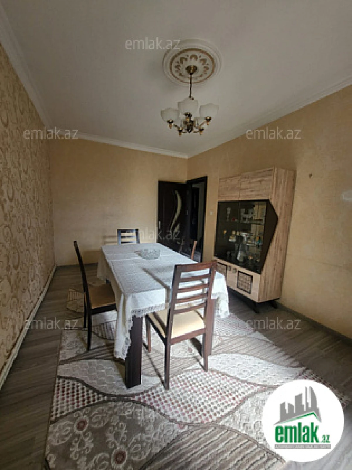 Satılır 3 otaqlı köhnə tikili 80 m²