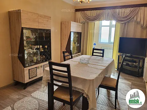 Satılır 3 otaqlı köhnə tikili 80 m²