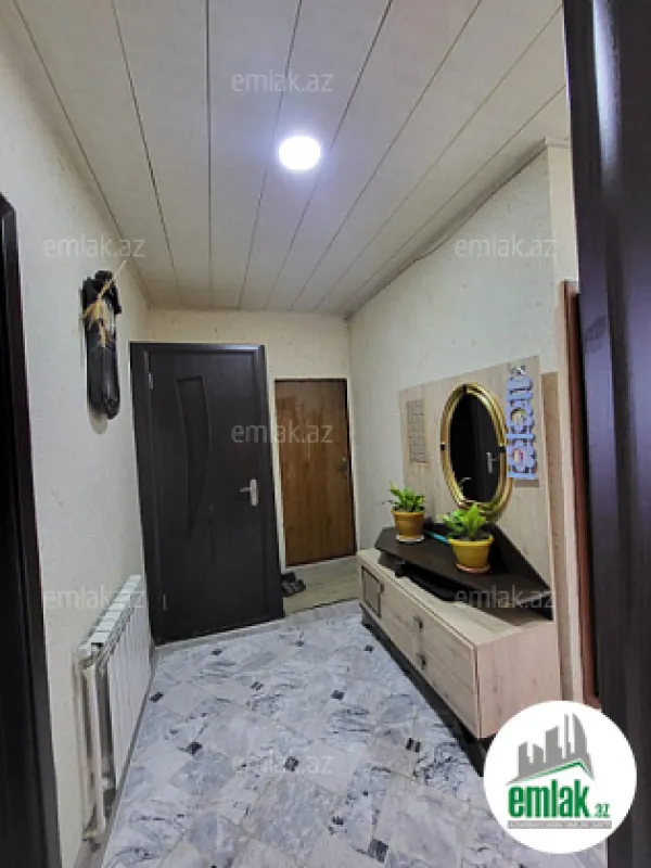 Satılır 3 otaqlı köhnə tikili 80 m²