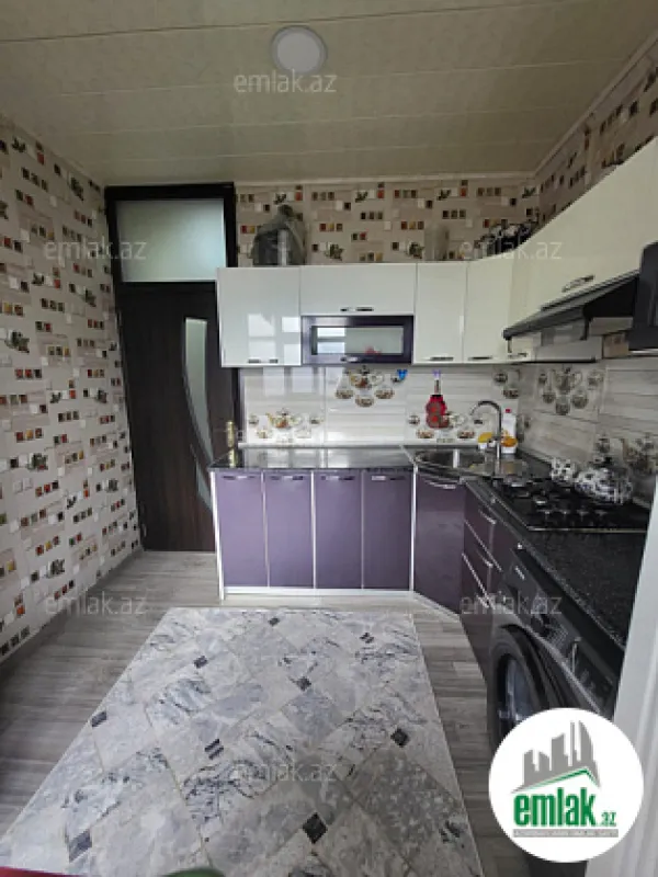 Satılır 3 otaqlı köhnə tikili 80 m²