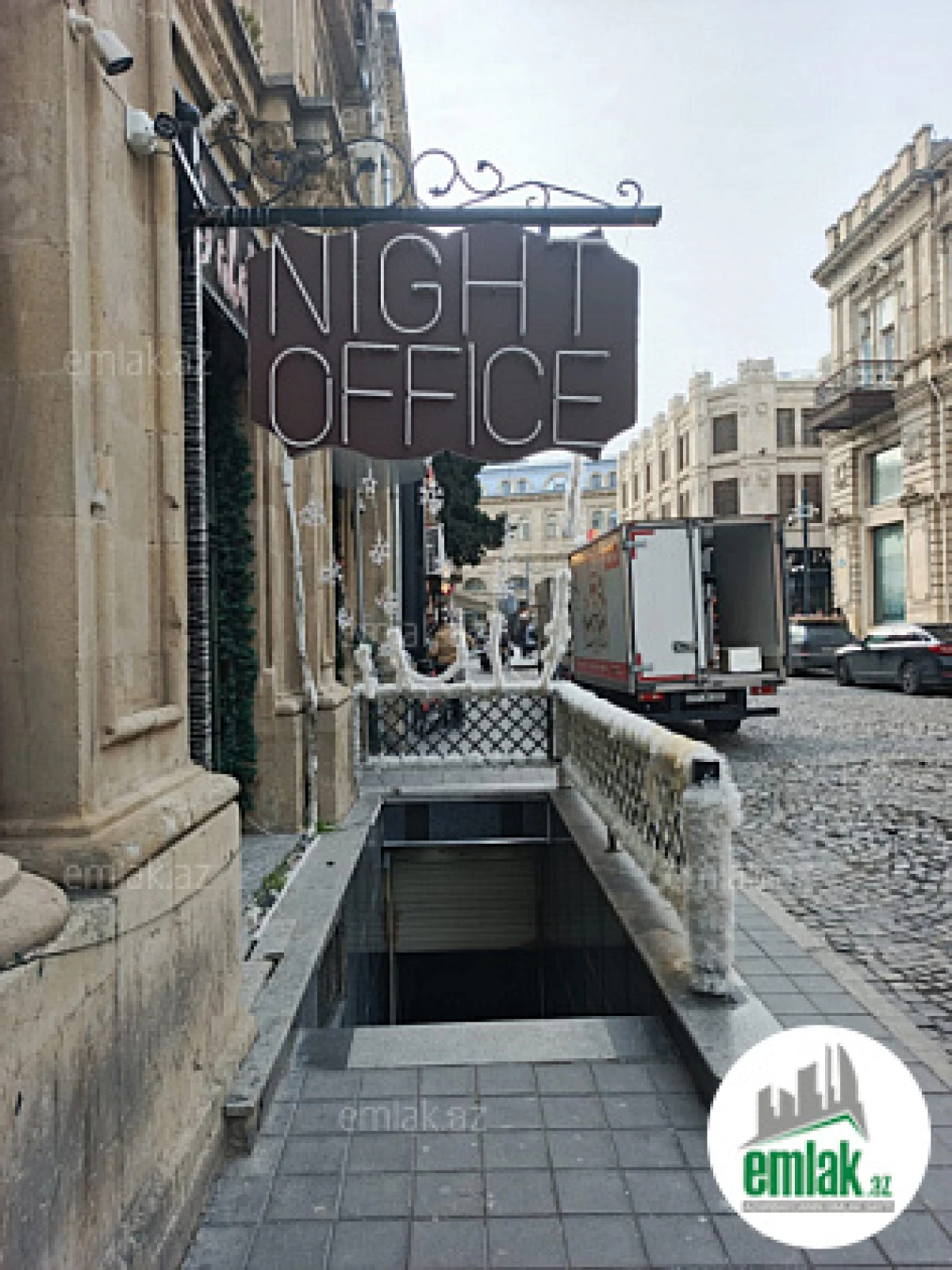 Satılır 6 otaqlı obyekt 412.8 m²